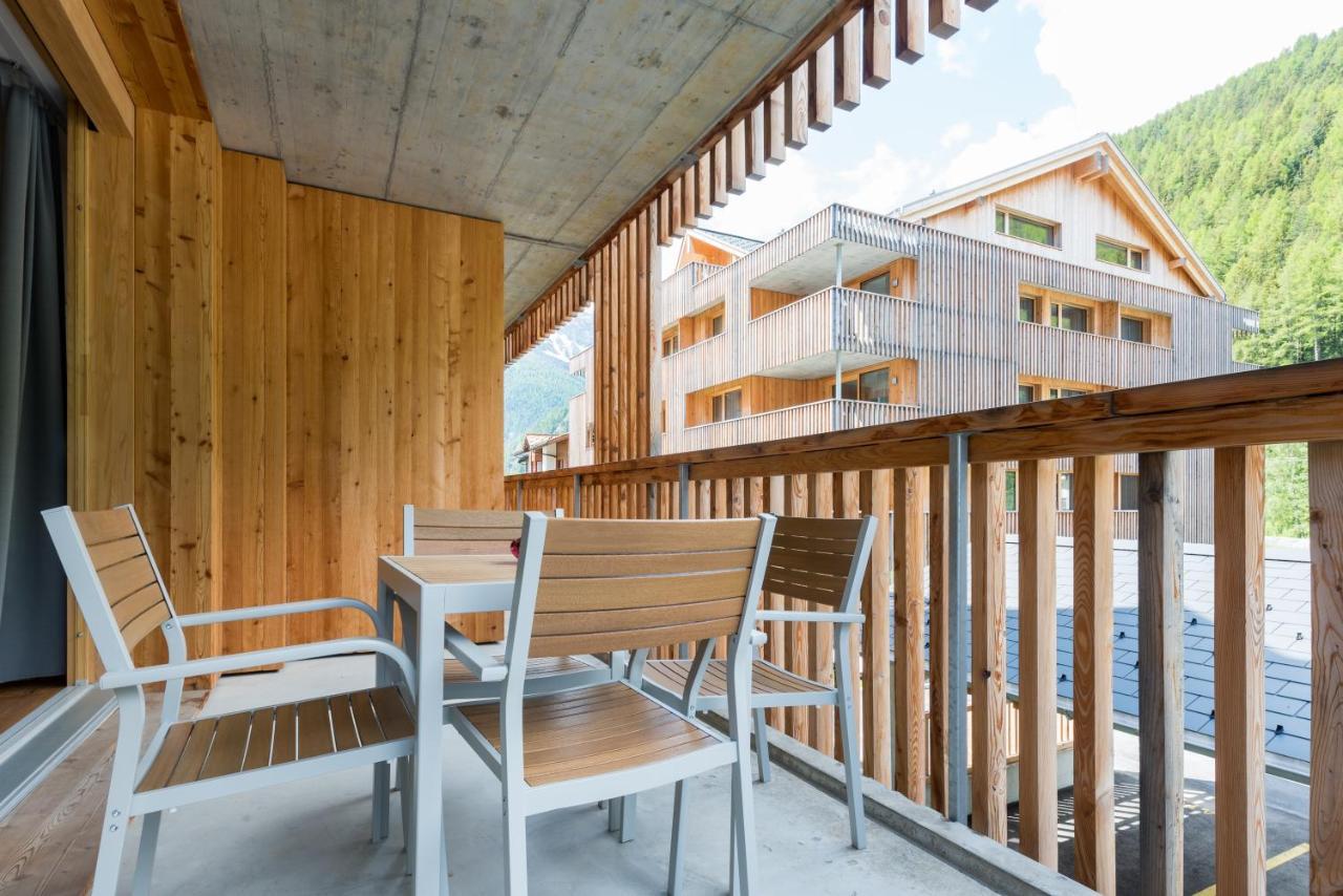 Montela Apartments - Haus C Saas-Grund Dış mekan fotoğraf